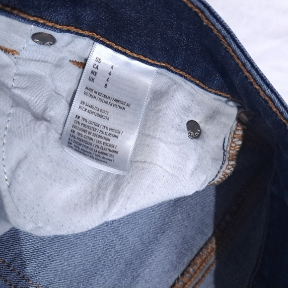 American Eagle | Dark blue faded cut off distressed women's jean shorts - Picture 7 of 9